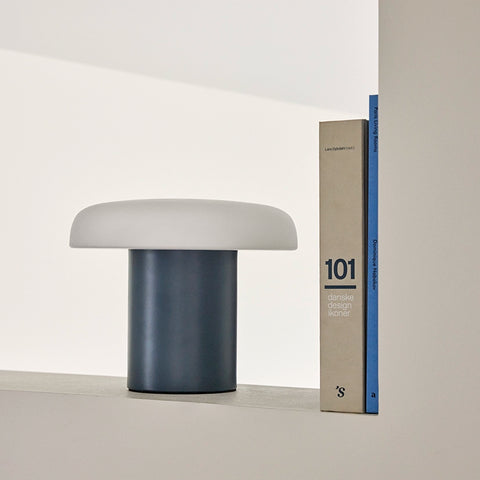 Ateliers Table Lamp