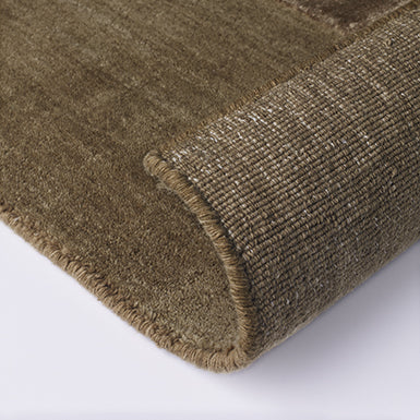 Brianne Handloom Luxury Rug